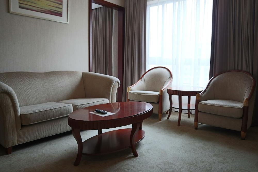 Shanghai Everbright International Hotel Kültér fotó